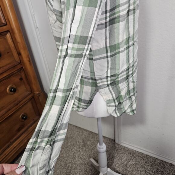 Universal Thread Women's Long Sleeve Flannel Button-Down Shirt Size XS Soft - Picture 10 of 12